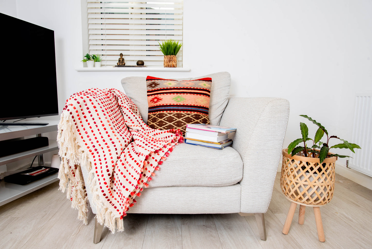 DivineHandicrafts Blanket for Sofa and Couch Soft Acrylic & Cotton Beige with Red Dots Pattern Bed Throws Boho Decorative Arm Chair Settee CoverSoft 50x70 inches