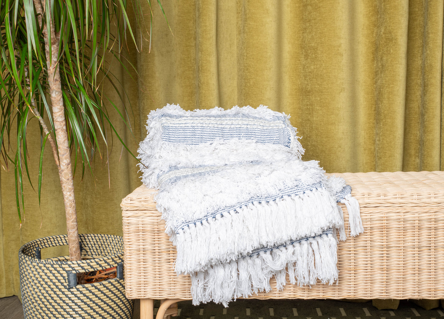 Light Blue Cotton Blanket Unique Fur Design Comfortable Throw for Home Blanket