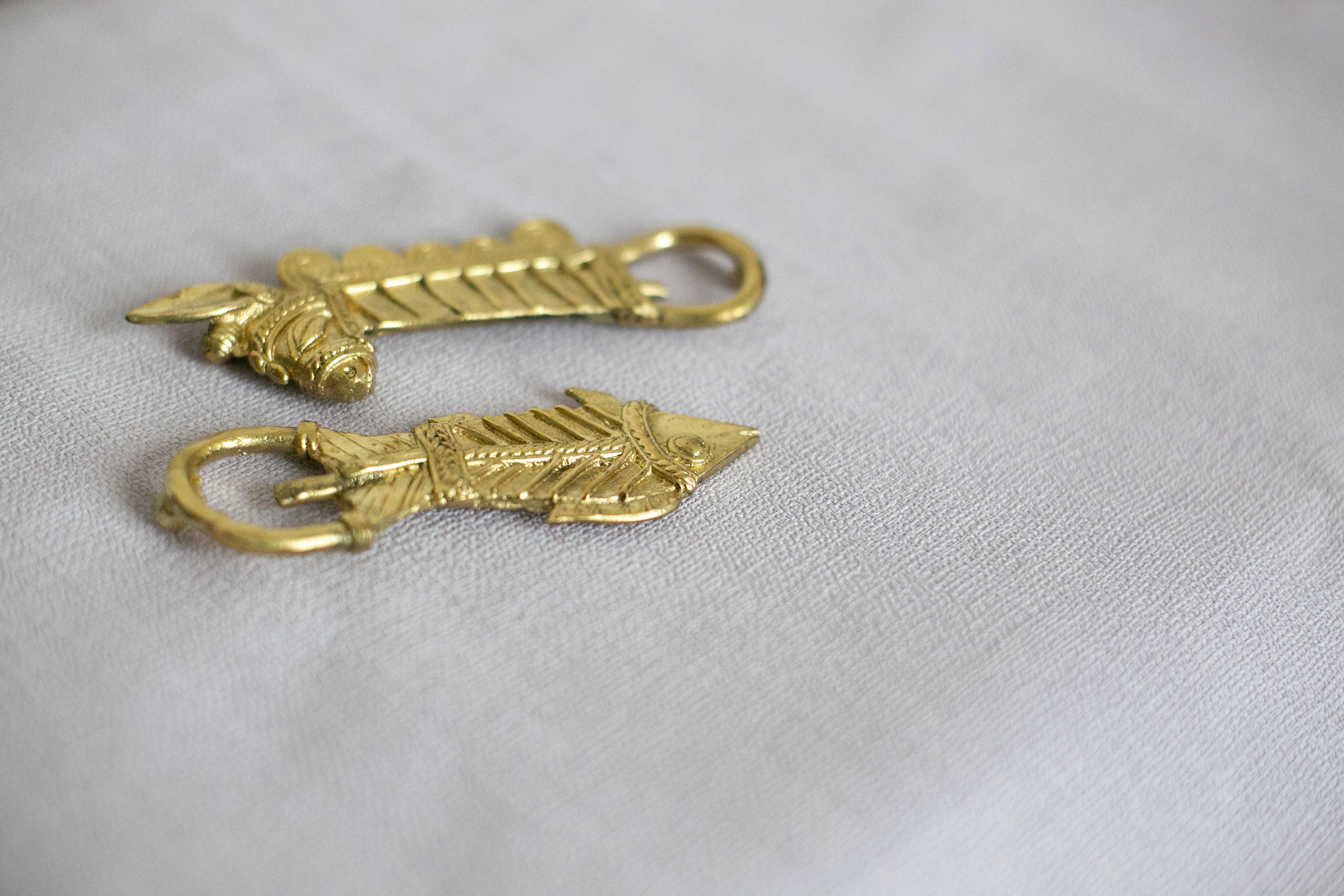 Ethnic design golden wall hooks set