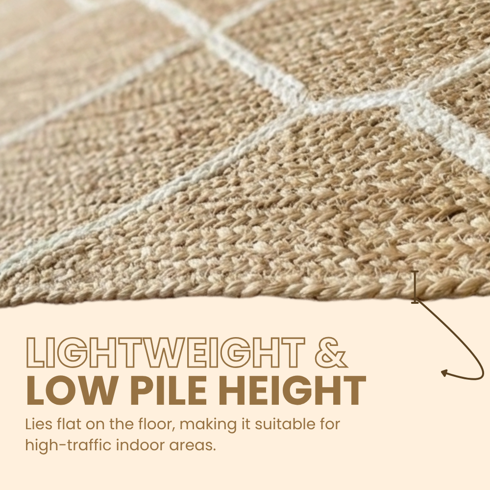 Text on a textured beige surface describing the characteristics of a rug.