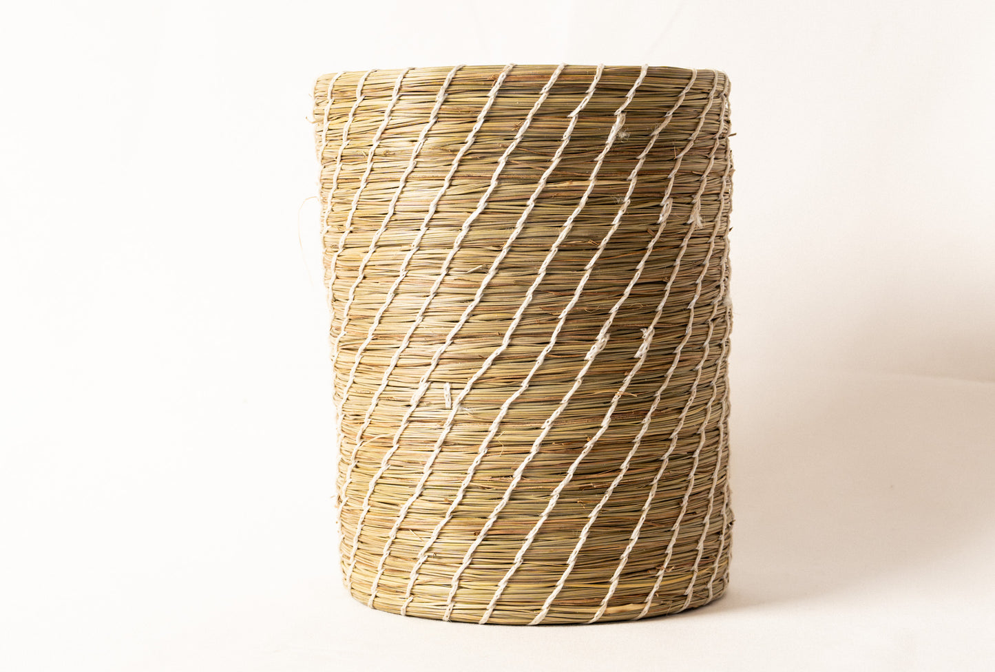Divine Handicrafts Natural Colour Fibre Planter and accessorise holder