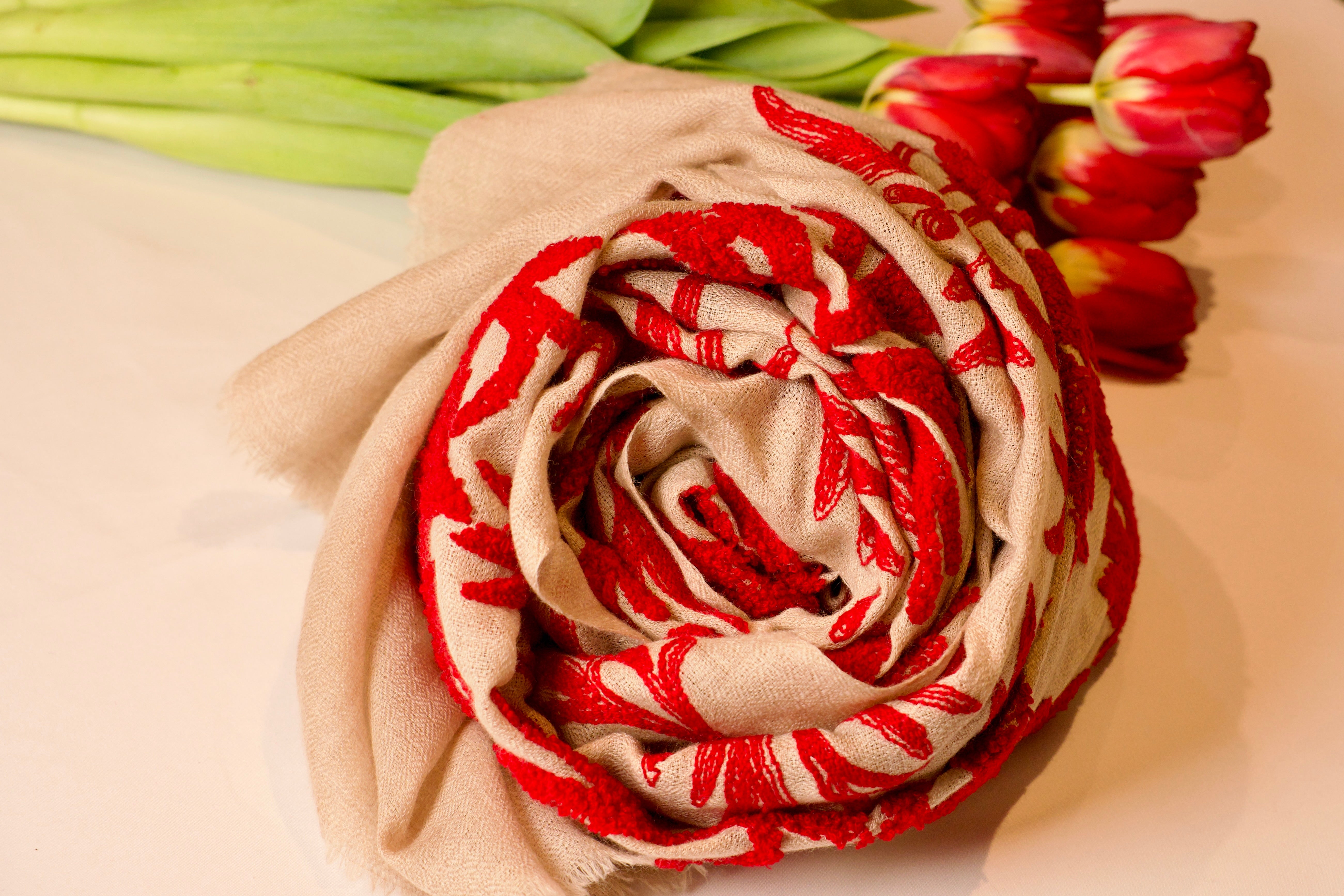 Cashmere Chantily scarf