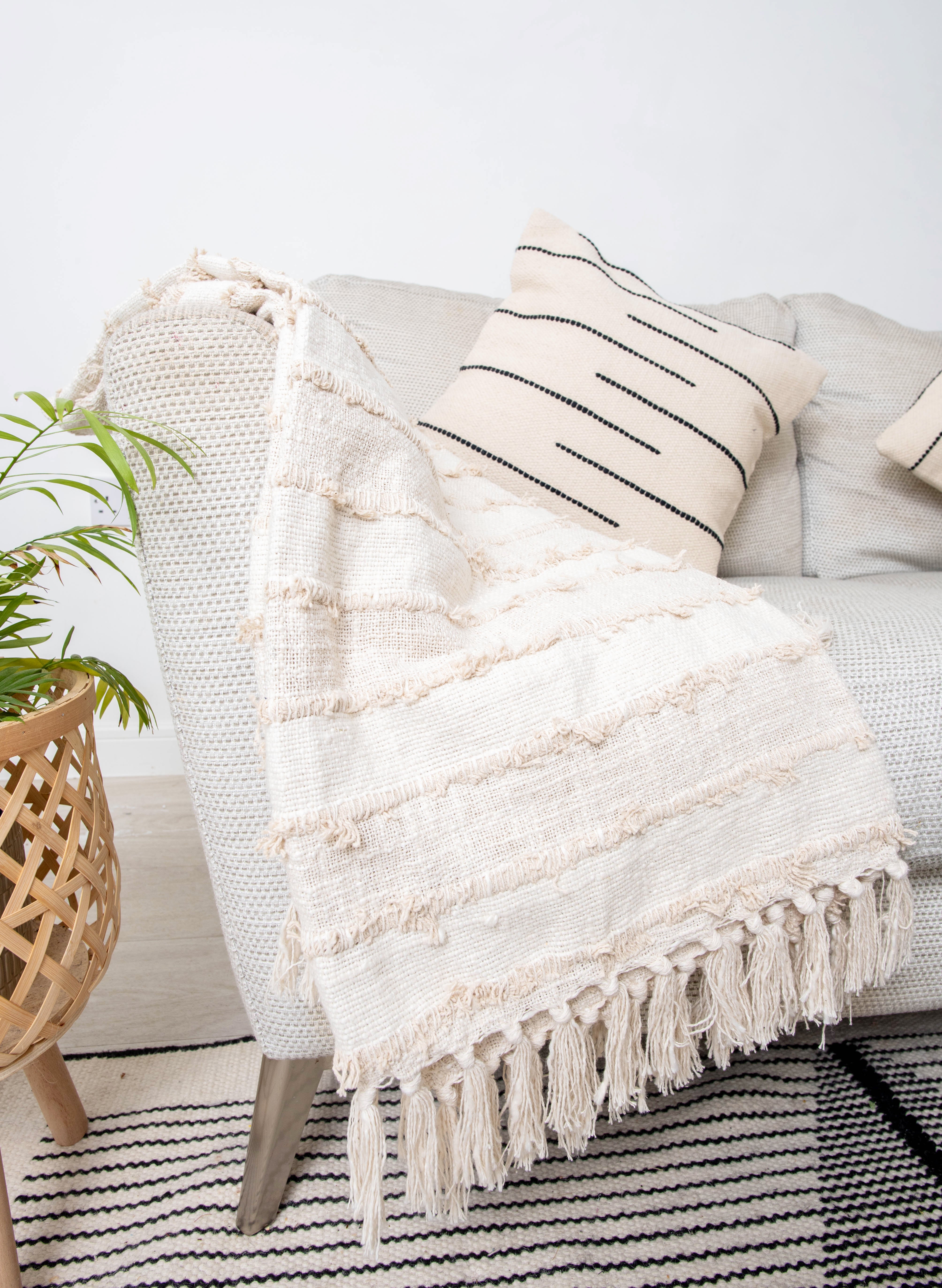 Kridhay Natura Life Soft Cotton Modern Decorative Throw or a handwoven cotton throw from DivineHandicrafts. 