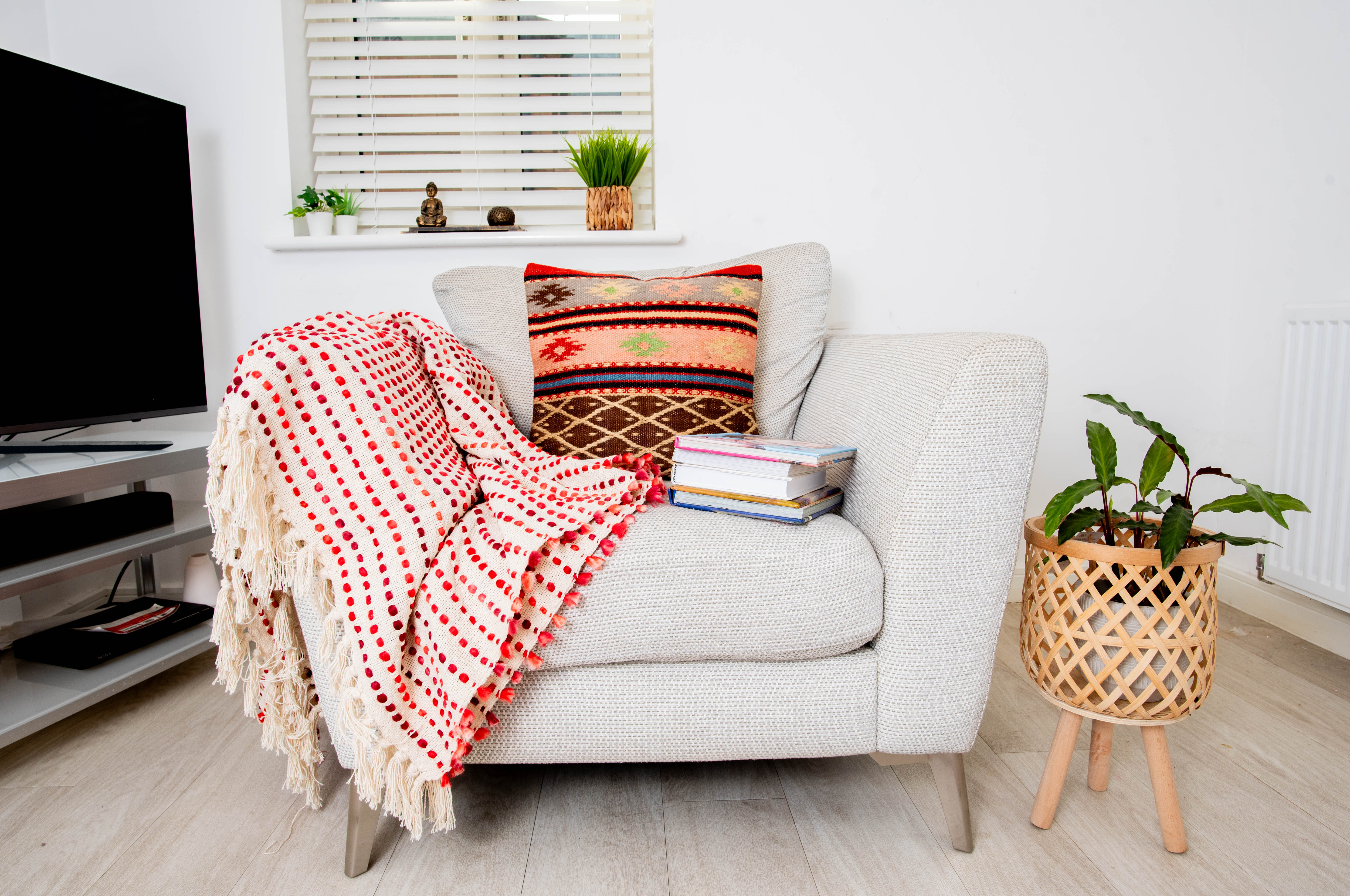 Jute Multicolour Cushion
