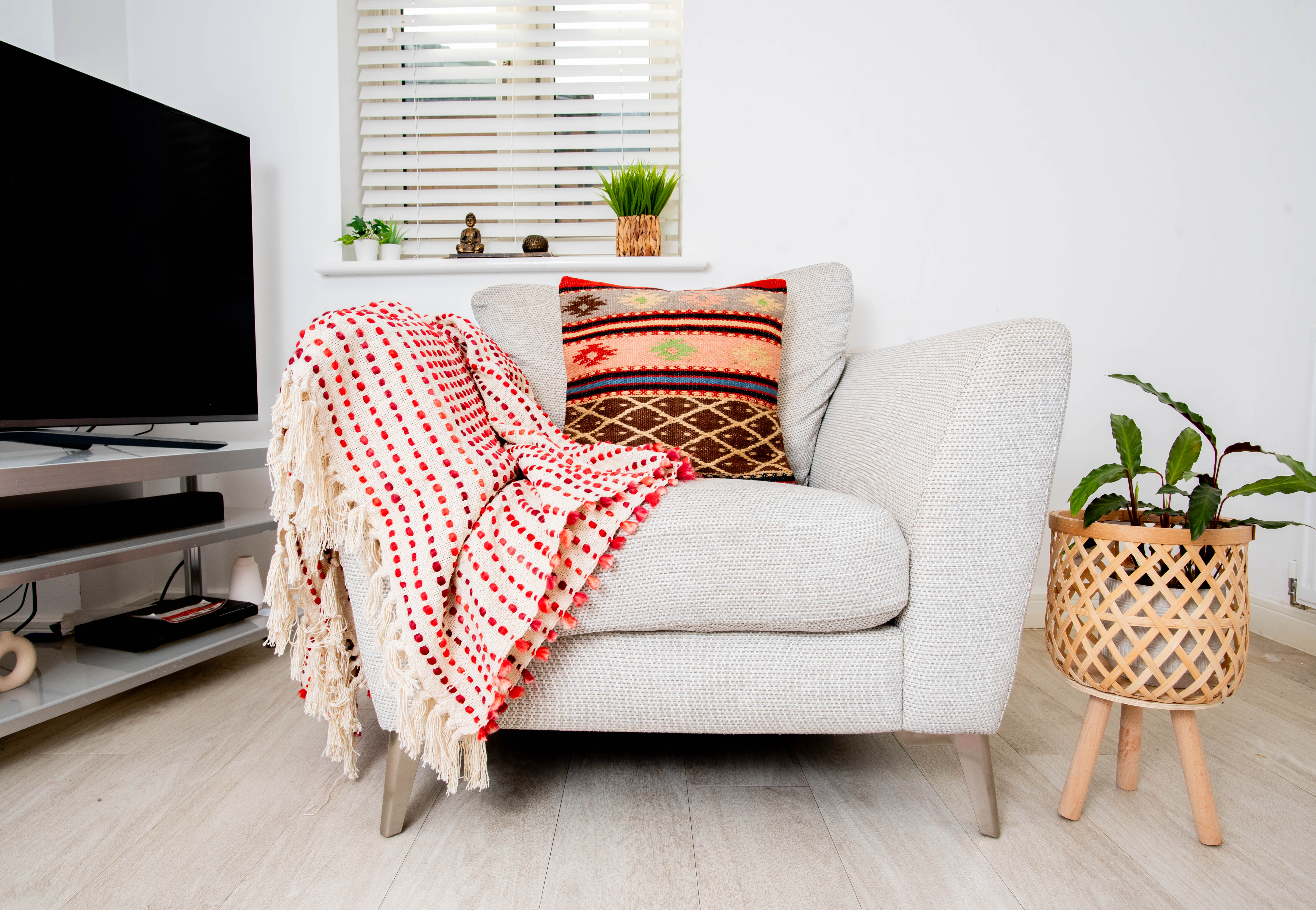 Jute Multicolour Cushion
