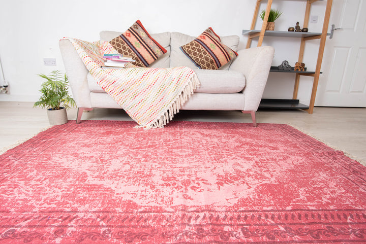 Traditional Cotton Rug
