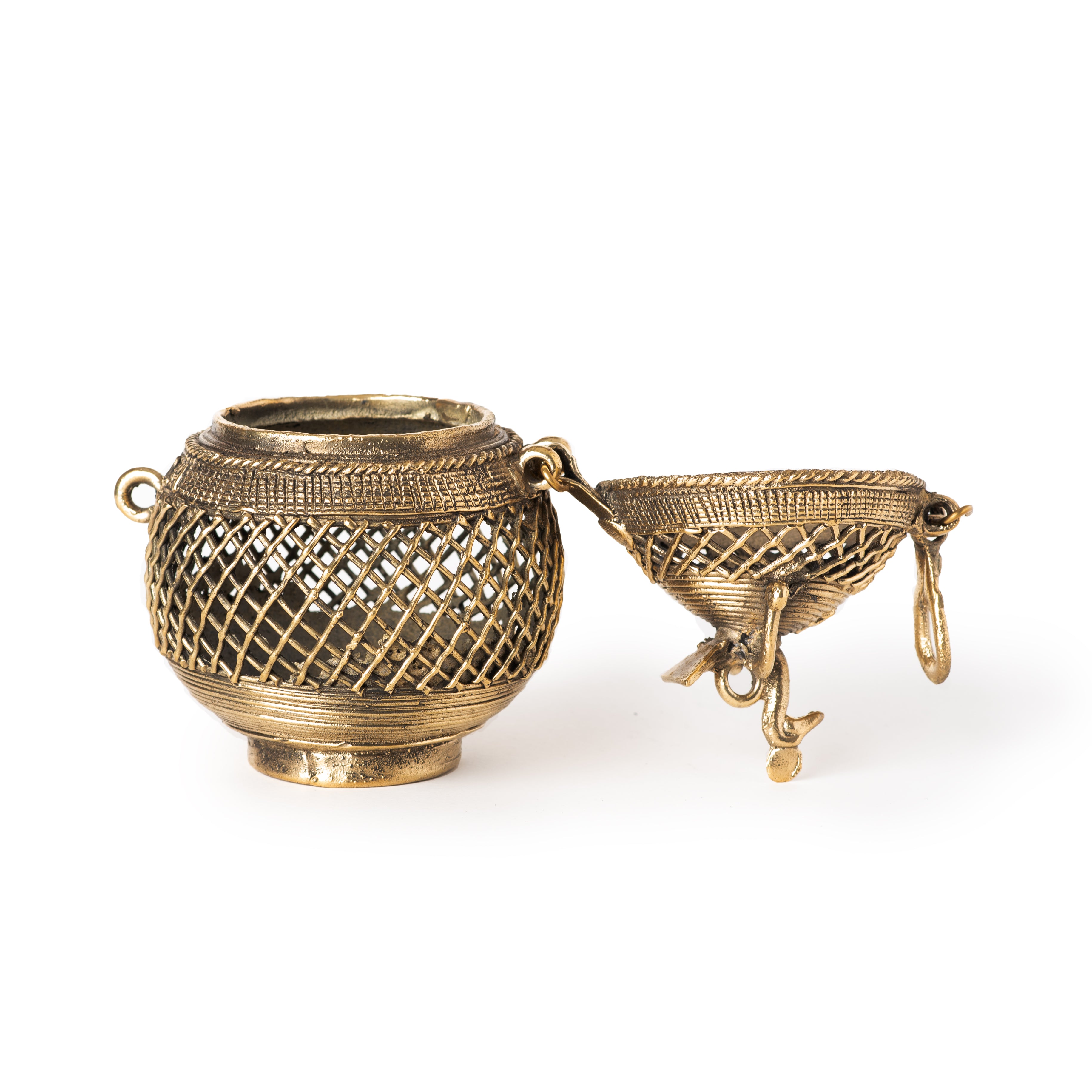 This item is a handcrafted Dhokra art metal jewelry box, designed in a vintage Kalash pot or coconut shape. 
